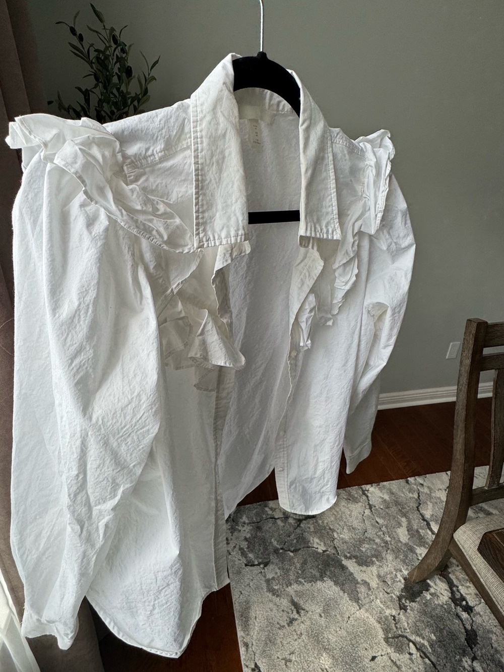 H&M 100% cotton White Ruffle-Detail Button Down Shirt - Picture 2 of 14